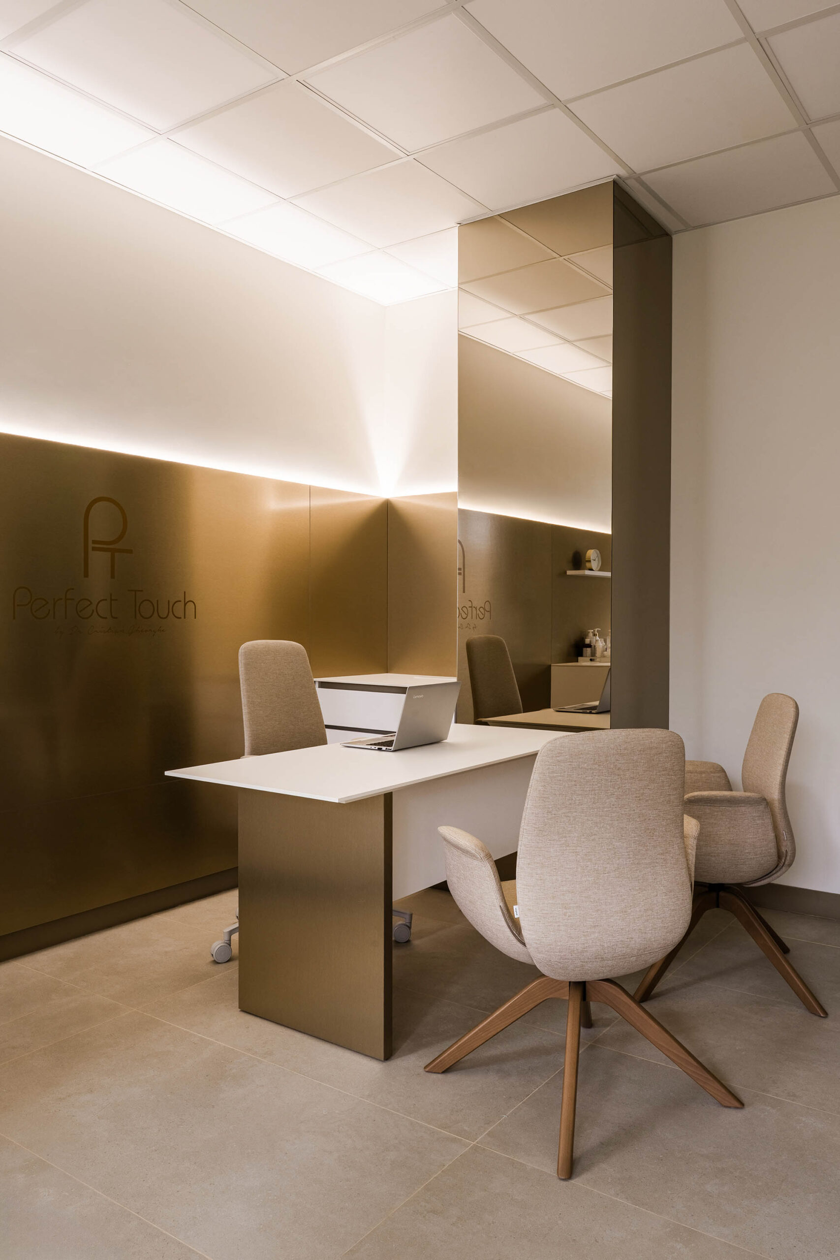 Perfect Touch – clinică de estetică și chirurgie plastică